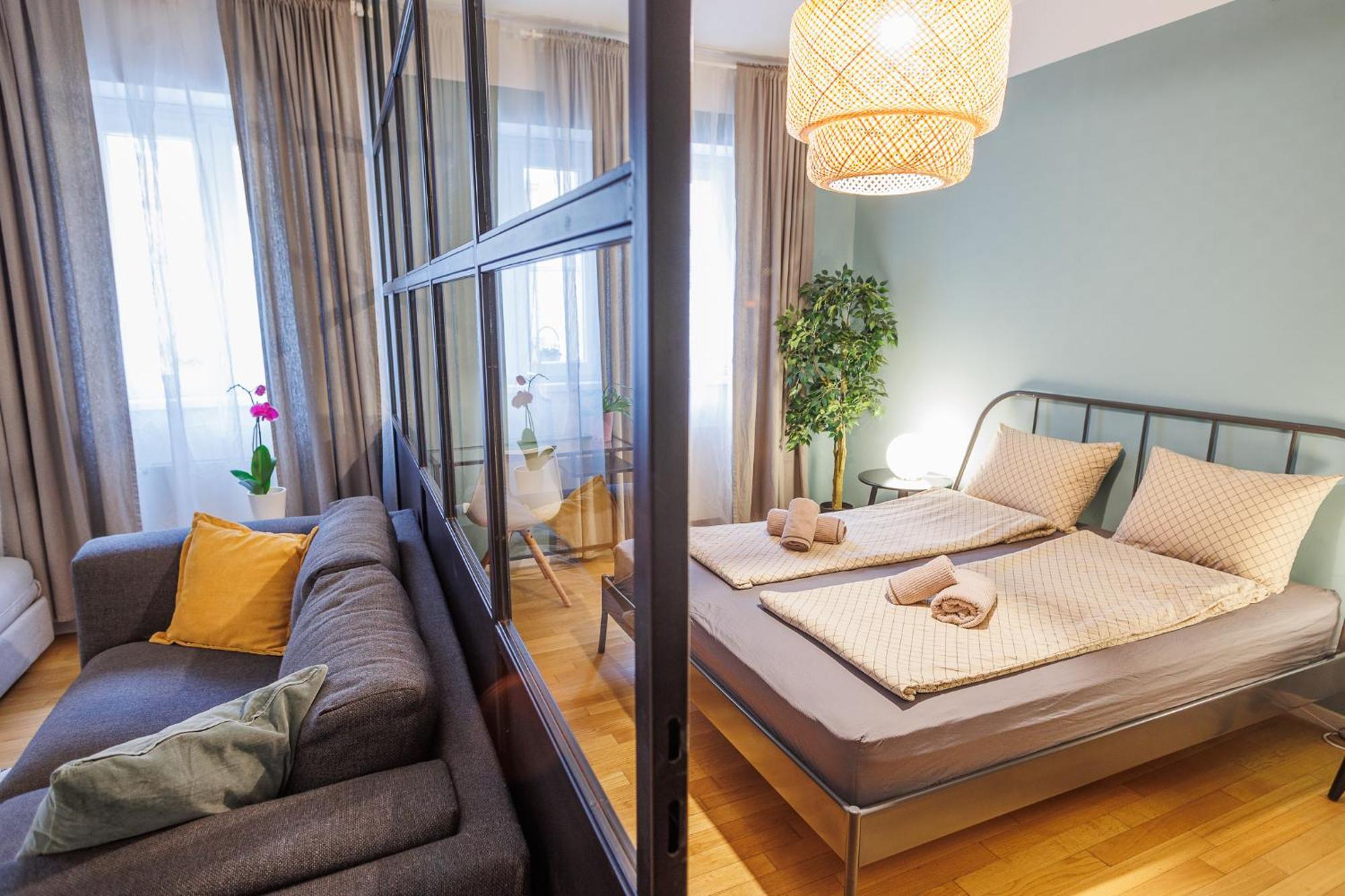 Endless Chanson Zagreb Ngoại thất bức ảnh