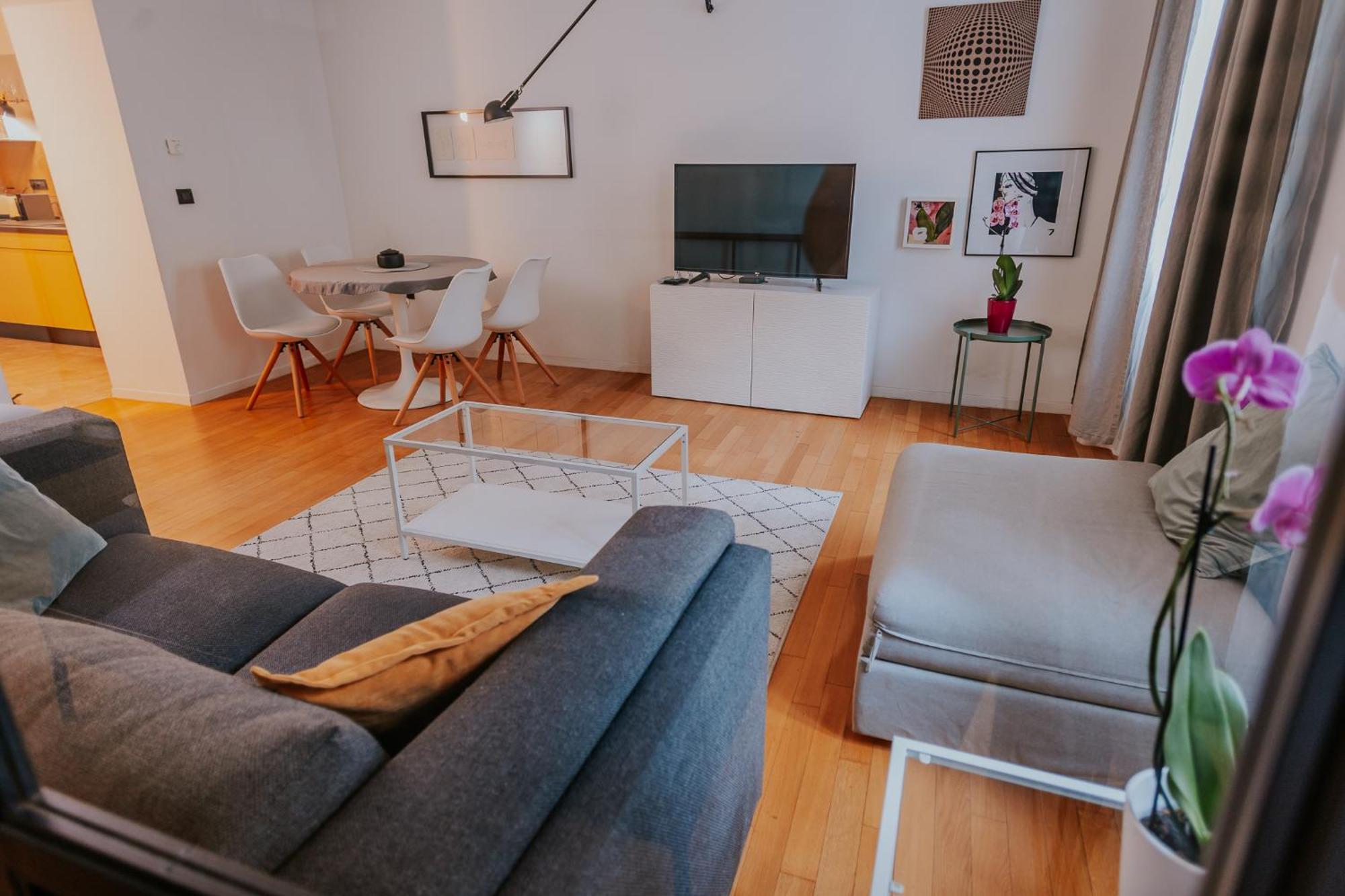 Endless Chanson Zagreb Ngoại thất bức ảnh